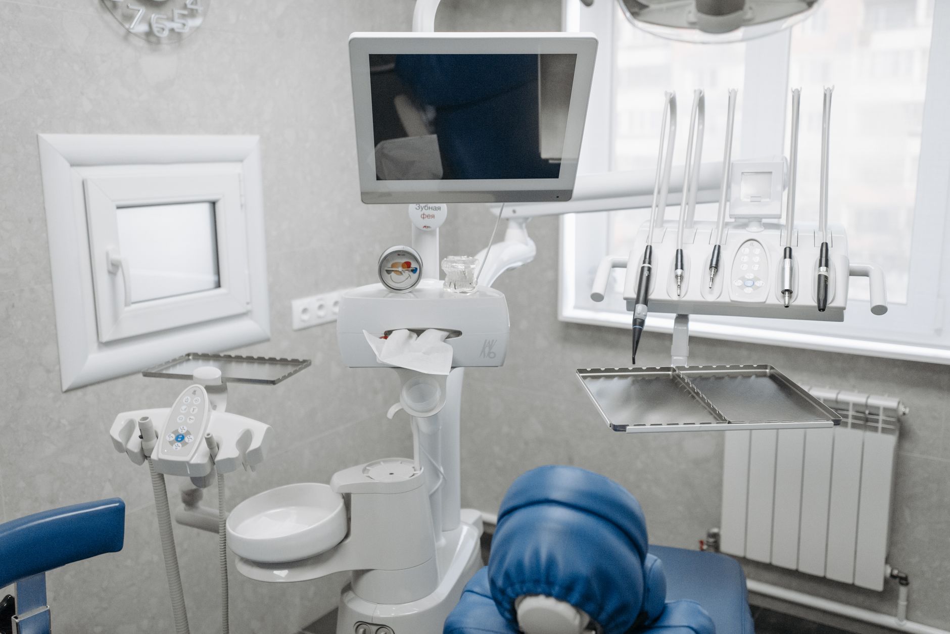 Sterile instruments and dental equipment